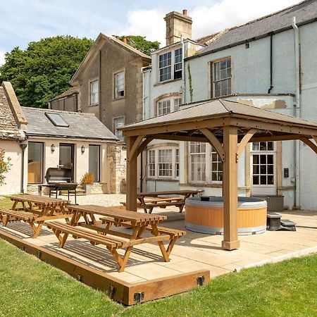 Cotswold Manor House - Country House Retreat With Hot Tub, Ideal For Large Groups Villa Petty France Exterior photo